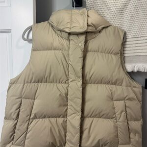 Lululemon Wunder Puff Cropped Vest
